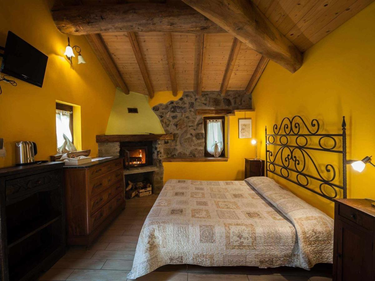 Agriturismo Al Marnich Schignano  Ngoại thất bức ảnh