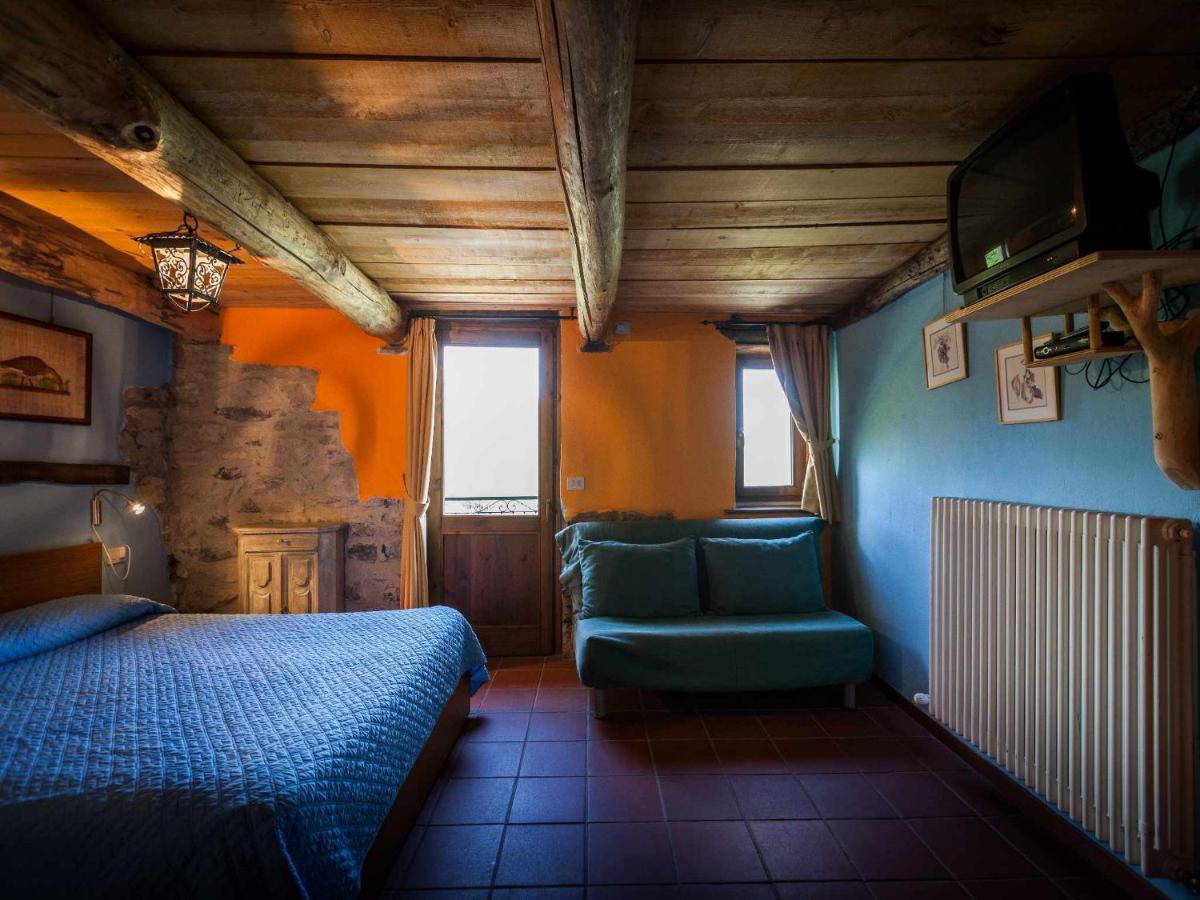 Agriturismo Al Marnich Schignano  Ngoại thất bức ảnh